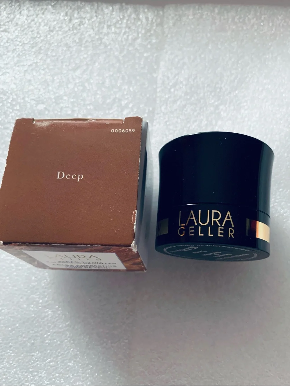 Laura Geller Multitone Baked Color Correcting Foundation — Bronze & Gold Swirl